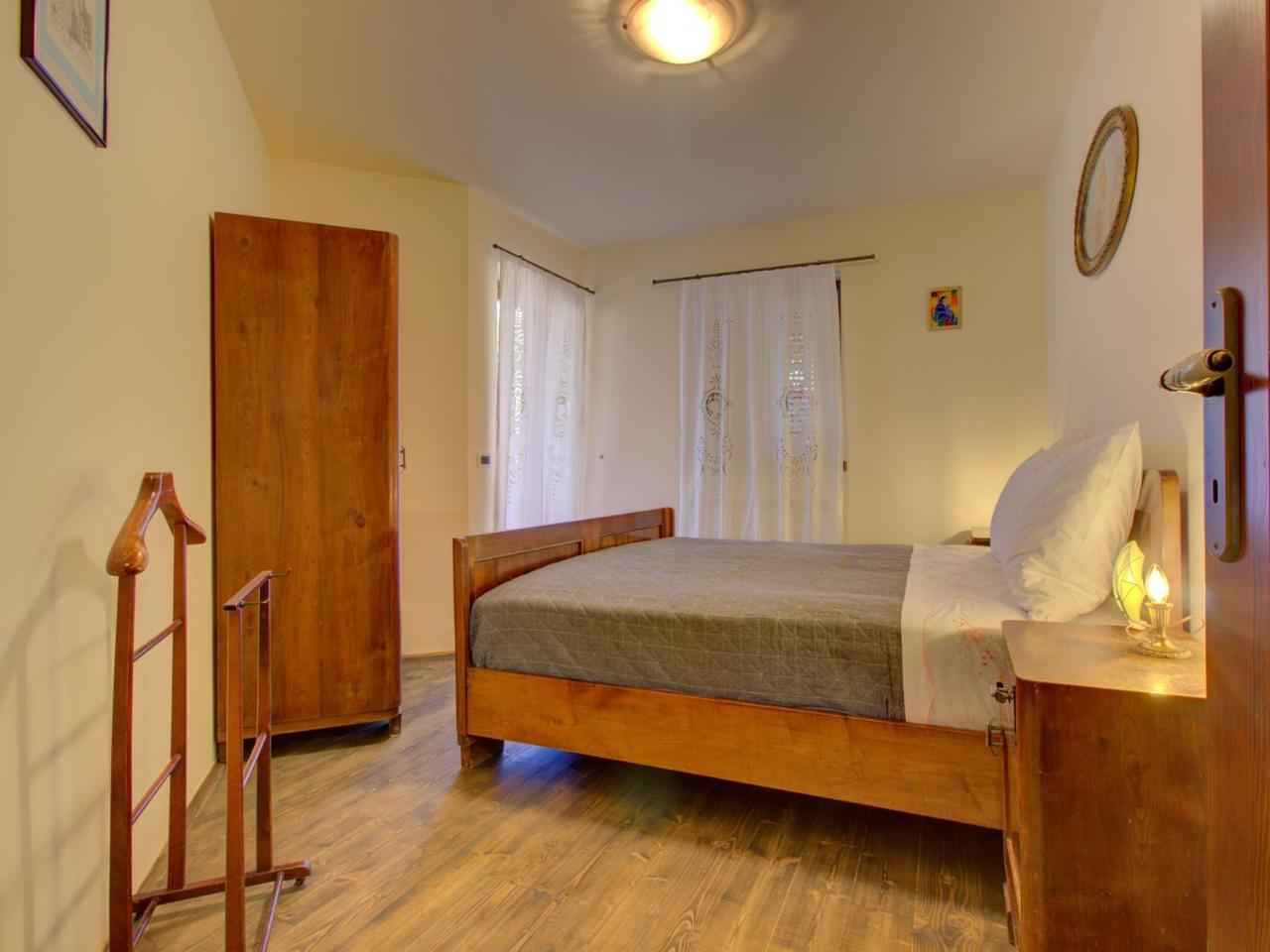 Family Apartment Rihter Črni Kal Esterno foto